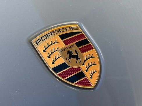 Used 2026 Porsche Cayenne AWD/4WD image 27