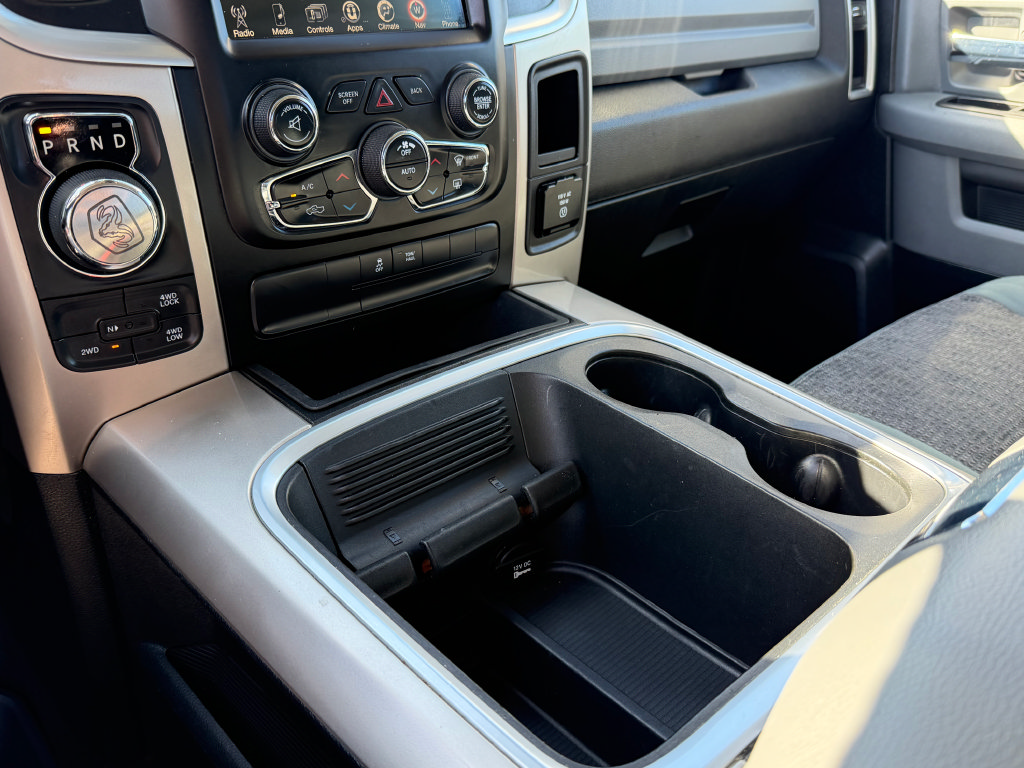 Used 2017 RAM 1500 Classic SLT w/ Luxury Group AWD/4WD image 22