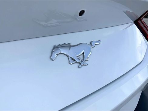 Used 2025 Ford Mustang Premium RWD image 30