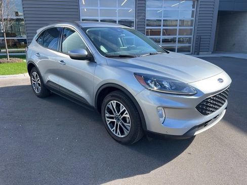 Used 2022 Ford Escape SEL image 3