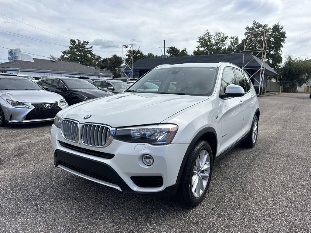 Used 2016 BMW X3 xDrive28i AWD/4WD image 3