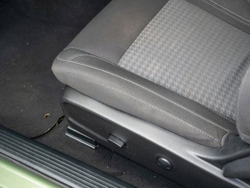 Used 2023 Dodge Challenger SXT image 23