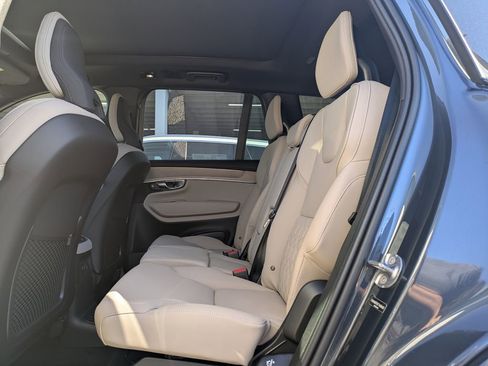 New 2026 Volvo XC90 T8 Plus w/ Protection Package Premier AWD/4WD image 4