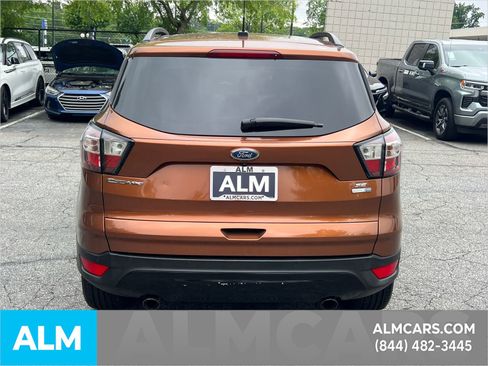 Used 2017 Ford Escape SE w/ Equipment Group 201A AWD/4WD image 6