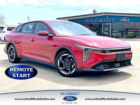 Used 2025 Kia K4 EX image 1