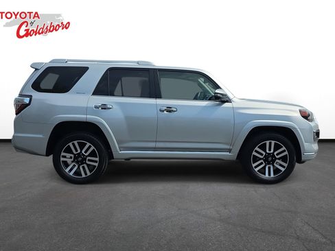 Used 2024 Toyota 4Runner Limited image 4