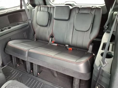 Used 2017 Dodge Grand Caravan GT w/ Safety Sphere Group FWD image 10