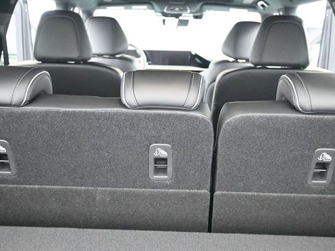 New 2026 INFINITI QX80 Autograph w/ Premium Cargo Package image 13