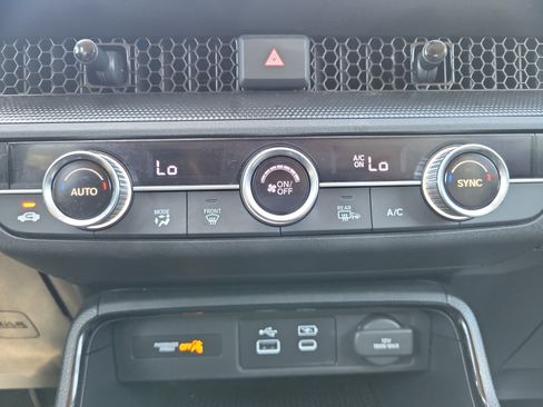 Used 2025 Honda CR-V EX image 29