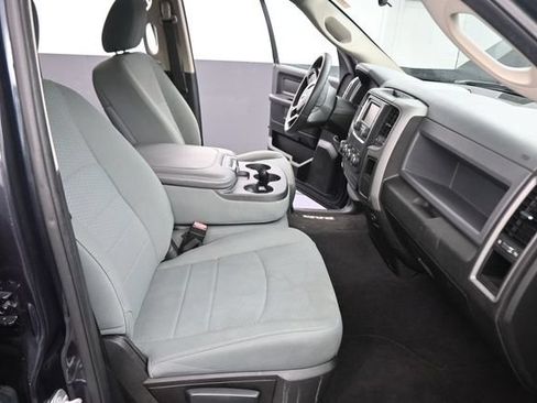 Used 2019 RAM 1500 Express AWD/4WD image 14