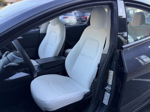 Used 2022 Tesla Model 3 Long Range image 24