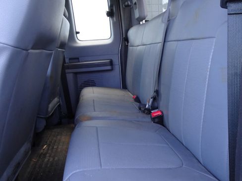 Used 2014 Ford F550 4WD SuperCab 162 WB 60 CA XL image 11