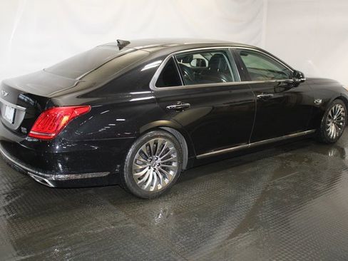 Used 2019 Genesis G90 3.3T Premium image 4