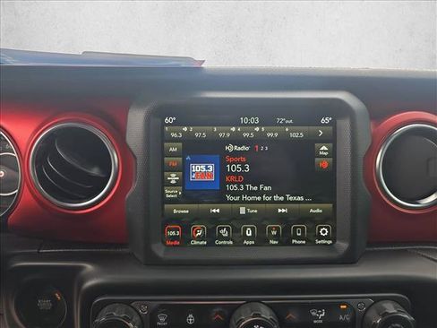 Used 2022 Jeep Gladiator Rubicon w/ LED Lighting Group AWD/4WD image 12