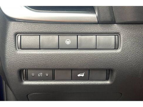 Used 2023 Nissan Rogue SL w/ SL Premium Package FWD image 41