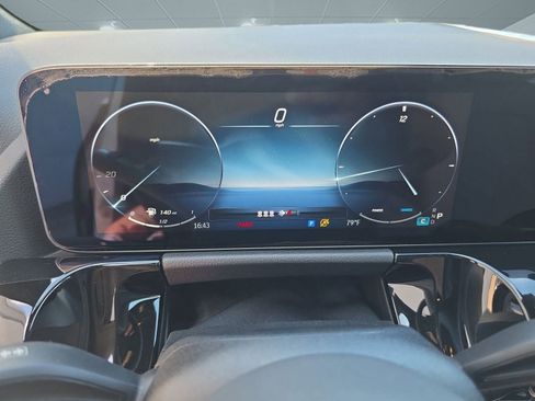 New 2025 Mercedes-Benz GLA 250 image 16