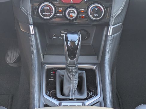 Certified 2021 Subaru Forester Limited image 19