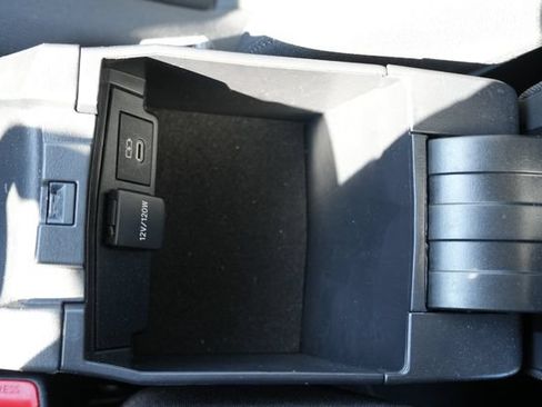 Used 2025 Toyota Corolla LE FWD image 41