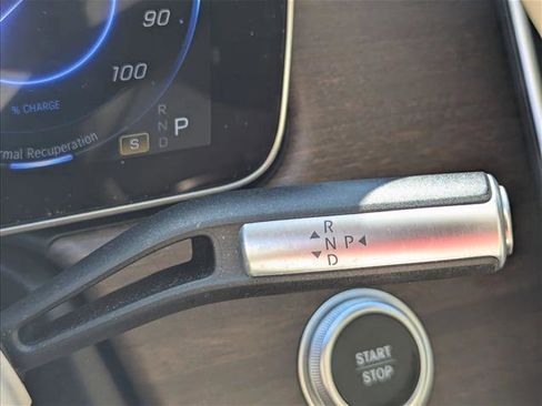 Used 2022 Mercedes-Benz EQS 450+ Sedan image 12