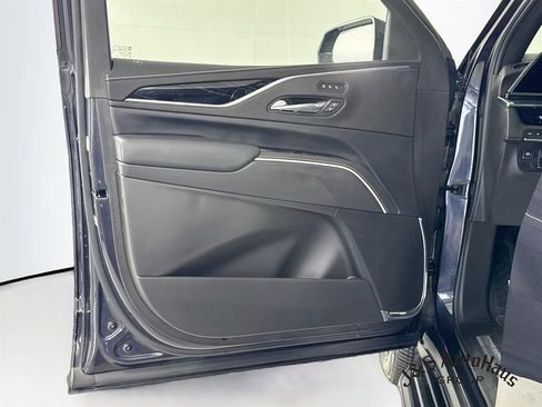 Used 2024 Cadillac Escalade Sport w/ LPO, ONYX Package AWD/4WD image 23