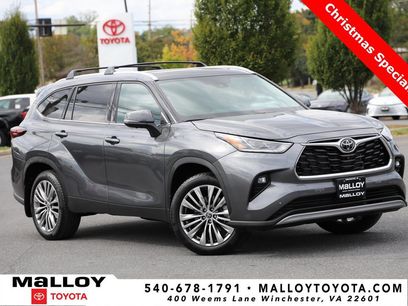 Used 2024 Toyota Highlander Platinum