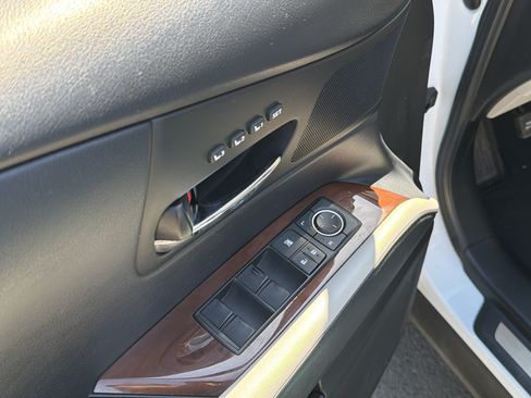 Used 2010 Lexus RX 450h 2WD image 13