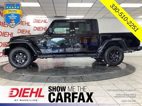 Used 2023 Jeep Gladiator Sport AWD/4WD image 6