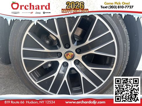 Used 2021 Porsche Taycan Base image 33