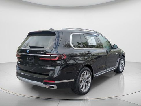 Used 2024 BMW X7 xDrive40i image 4