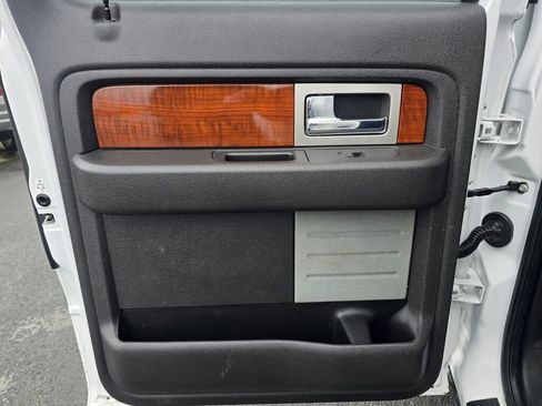 Used 2011 Ford F150 XLT w/ XLT Convenience Pkg image 20