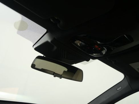 Used 2025 BMW X1 xDrive28i w/ Convenience Package image 21