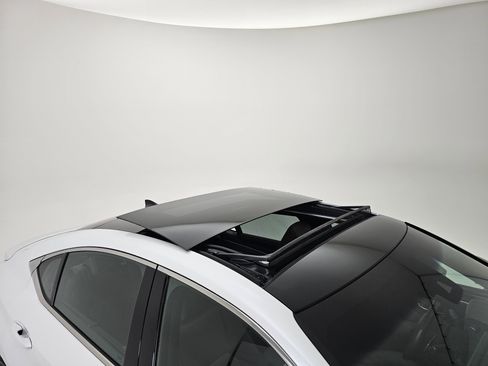 Used 2024 Lexus ES 350 Ultra Luxury w/ Accessory Package (Z1) image 39