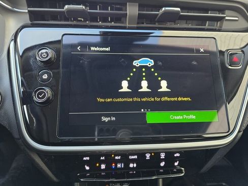 Used 2023 Chevrolet Bolt EUV LT w/ Comfort Package image 42