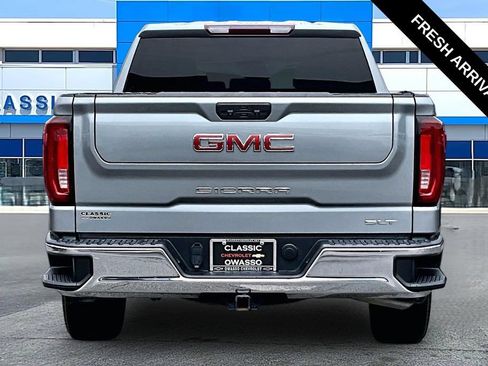 Used 2023 GMC Sierra 1500 SLT AWD/4WD image 4