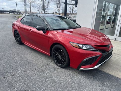 Used 2023 Toyota Camry XSE w/ Navigation Package image 8