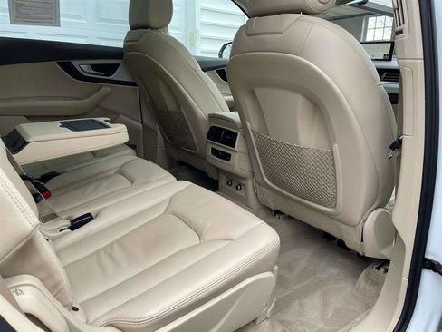 Used 2019 Audi Q7 2.0T Premium Plus w/ Premium Plus Package image 42