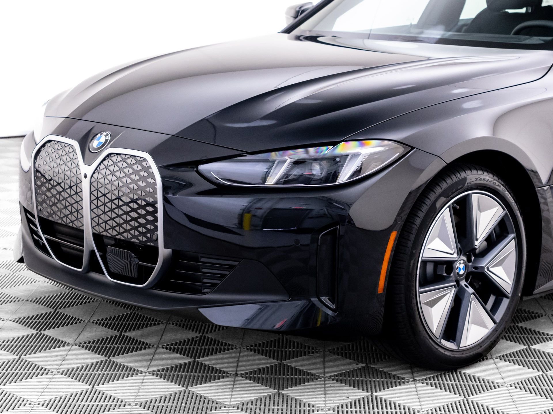 New 2026 BMW i4 xDrive40i w/ Premium Package AWD/4WD image 36