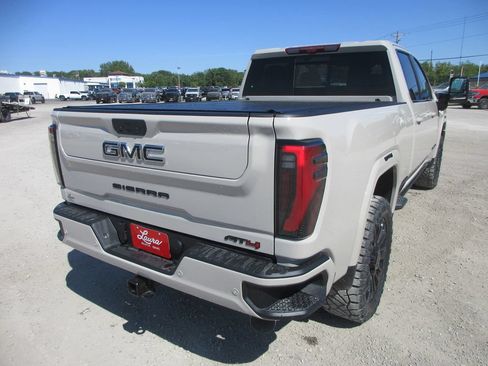 New 2026 GMC Sierra 2500 AT4 w/ AT4 Premium Plus Package AWD/4WD image 5