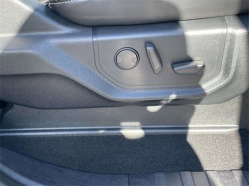Certified 2021 Ford F250 Lariat w/ Lariat Ultimate Package image 32