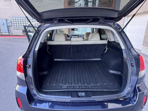 Used 2012 Subaru Outback 2.5i Limited w/ Moonroof Pkg image 30