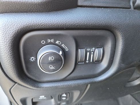 Used 2020 RAM 1500 Laramie w/ Sport Appearance Package image 13