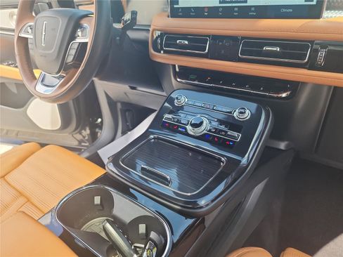 Used 2023 Lincoln Nautilus Black Label image 29