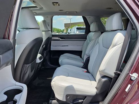 Used 2021 Hyundai Palisade SEL w/ Premium Package AWD/4WD image 9