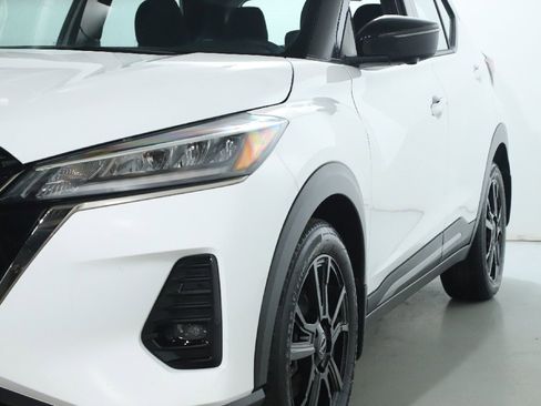 Certified 2024 Nissan Kicks SR image 5