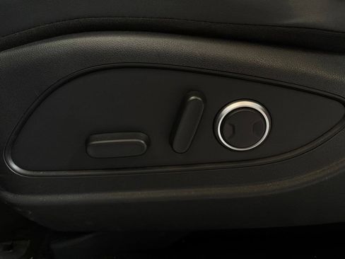 Used 2026 Hyundai Palisade SEL FWD image 11
