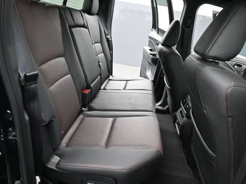 New 2026 Honda Ridgeline Black Edition image 12