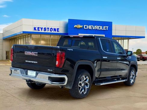 Used 2024 GMC Sierra 1500 SLT w/ SLT Premium Package AWD/4WD image 7