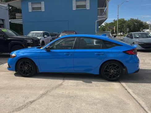 Used 2024 Honda Civic Sport image 2