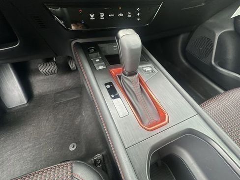 New 2025 Nissan Kicks SR image 19
