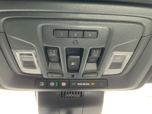 New 2026 Chevrolet Silverado 1500 ZR2 image 60